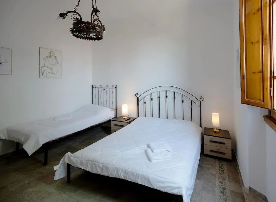 Apartment Un Passo Dalle Torri San Gimignano Italy